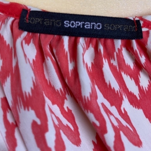 Soprano One Shoulder Sleeve Mini Dress - Picture 7 of 8